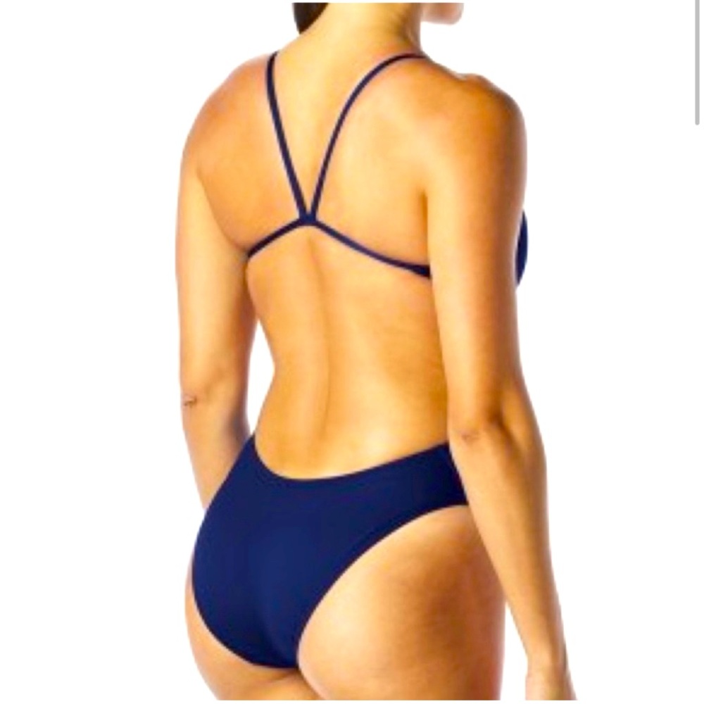 TYR Women's Durafast Solid Swimsuit. NWT. #0278